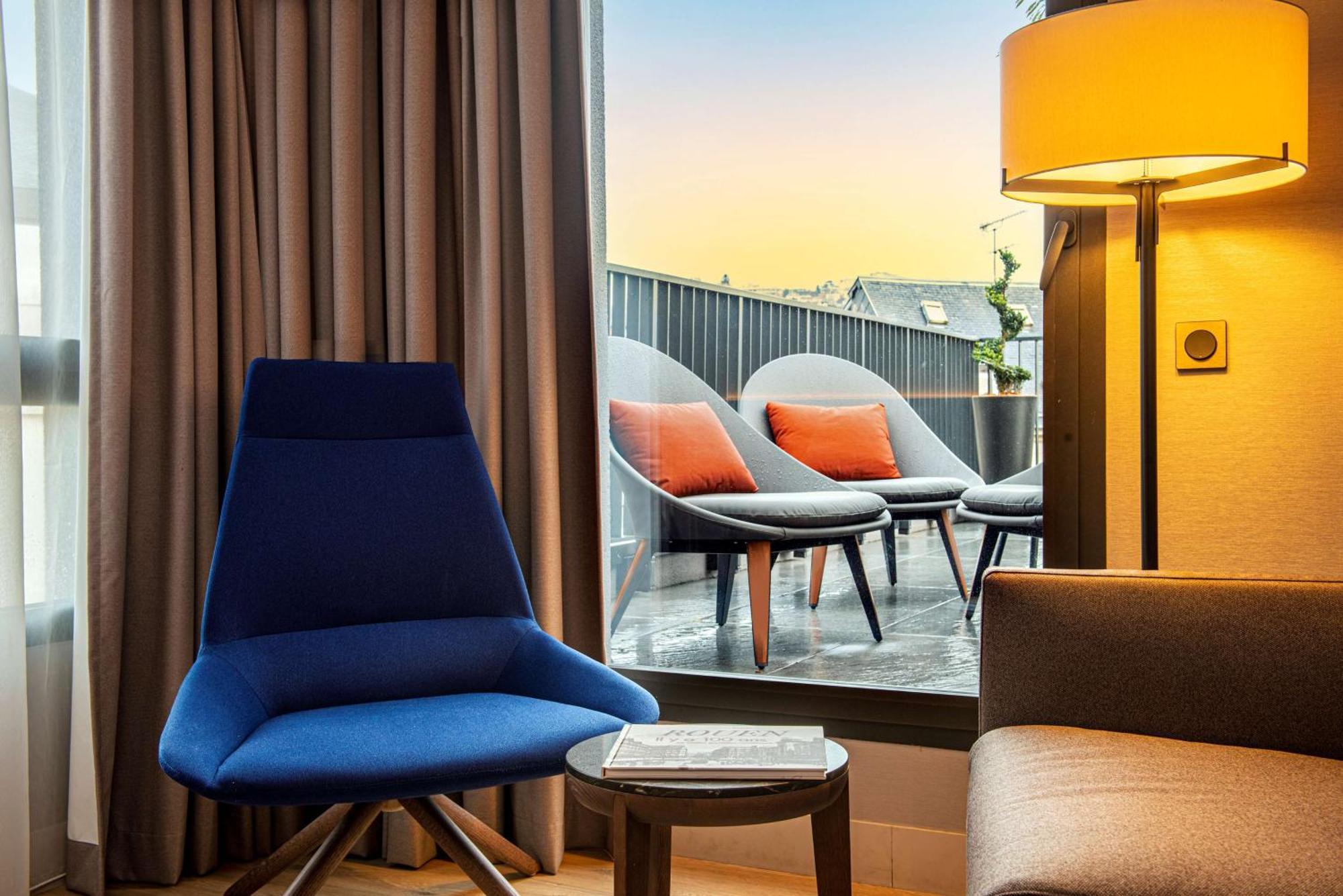 Radisson Blu Hotel, Centre Hotel